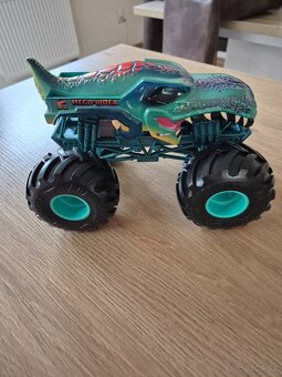 Hot WheelsMonster Trucks - 3