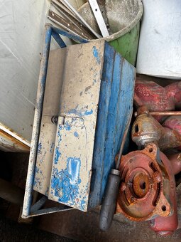 Plechový kufr na nářadí - 3