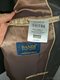 Hnědý oblek Bandi - 3