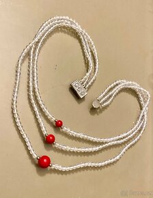 Trojřadý křišťálový náhrdelník s korály - 3
