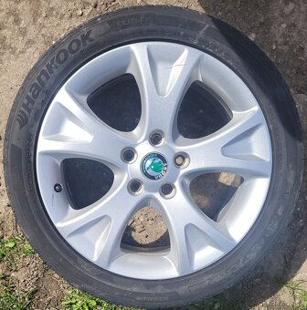 📌 Sada 4x alu kola Škoda 17" + pneu – 5x112, ET54 - 3