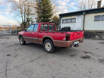 Mazda B 2200 - 3