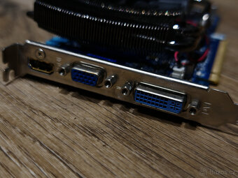 Gigabyte GV-N98TOC-512I - 3