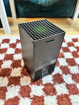 Prodám Xbox series X - 3