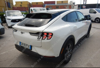 Ford Mustang Mach-E 75,7kWh Premium 269PS - DPH - 3