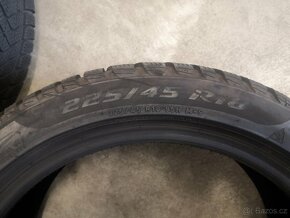 Zimní pneu 225/45/18 Pirelli Sottozero 3 - 3
