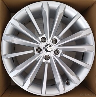 Alu kola Trinity 19" Superb III - 3