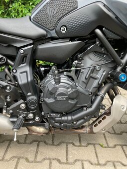 Yamaha MT 07 - 3