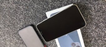 Apple Iphone 11 - 3