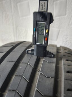 235/40 r19 letní pneumatiky Vredestein 6,5mm - 3