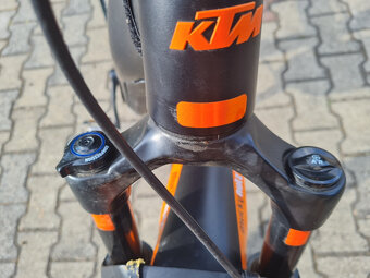 horské elektrokolo KTM - 3