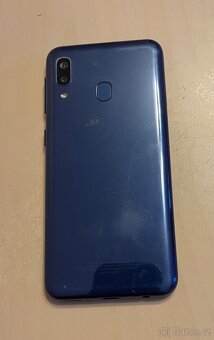 Prodam Samsung A20e - 3