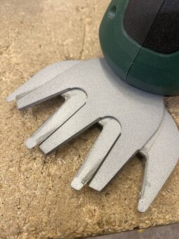 Bosch nůžky na keře a trávu EasyShear 0600833303 ZÁRUKA - 3