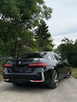 BMW 520i SEDAN 2025 - 3