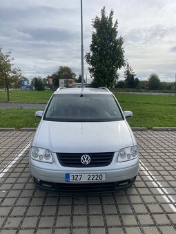 Volkswagen Touran 2.0tdi DSG - 3
