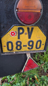 Vlek 5t ruční sklápěč - 3