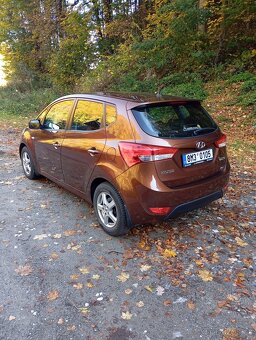 Hyundai ix20,Čr,1.4/16v/66kw,1.majitel,najeto 54.871km - 3