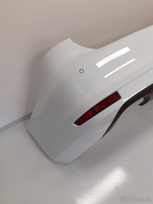 Zadní nárazník 5C6807421 VW Jetta VI, bílý - 3