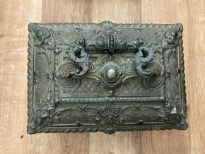 CÍNOVÁ ŠPERKOVNICE - 3