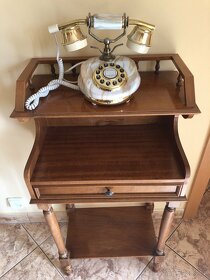 Starožitný telefonní stolek - 3
