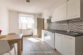 Prodej cihlového bytu 2+1 s balkonem, ul. Přímětická, Znojmo - 3