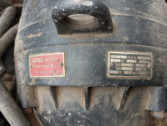 Stabilní motor 3,3 kW - 20. léta 19. století - 3