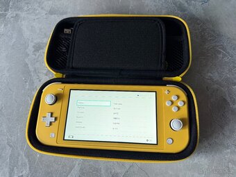 Nintendo Switch Lite - 3