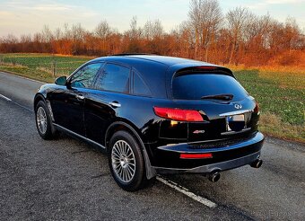 INFINITI FX45 SPORT BEZ STK SPADENY ŘEMEN - 3