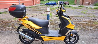 Skútr 50ccm - 3
