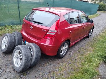 Hyundai i30 1.6 benzín 93KW-6KVALT,1MAJITEL, PO SERVISU, - 3