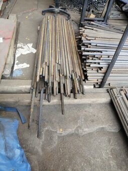 Beton. ocel - roxory 20 mm - zbytky po dělení - 3