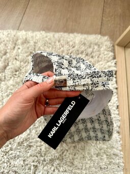 KARL LAGERFELD KŠILTOVKA / ČEPICE - 3