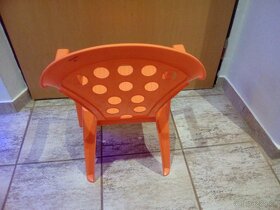 Plastová dětská židlička židle oranžová - 3