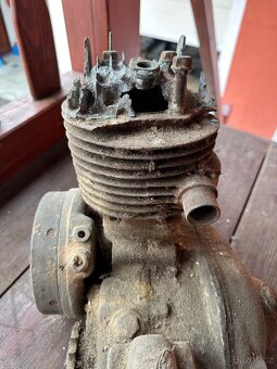Čz 175 předválečná - motor - 3
