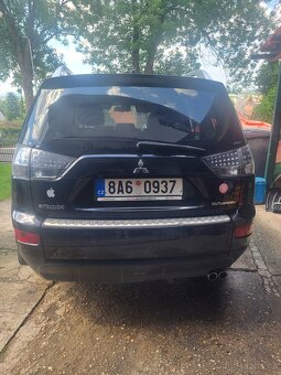 Mitsubishi Outlander 2.0 tdi 4x4 - 3