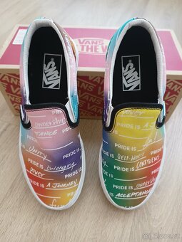 Dětské tenisky VANS slip-on, barevné, limitovaná edice - 3