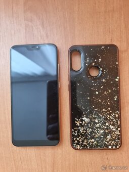 Xiaomi Mi A2 Lite  - super stav - 3