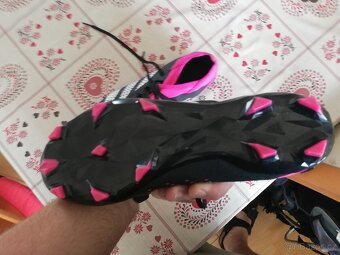 Kopačky Adidas Predator, vel. 10/44 - pouze vyzkoušené - 3