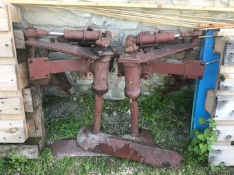 Okopávačka výkyvná sekce - 3