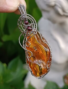 Jantar - Paměť pradávných věků s vůni pryskyřice - 3