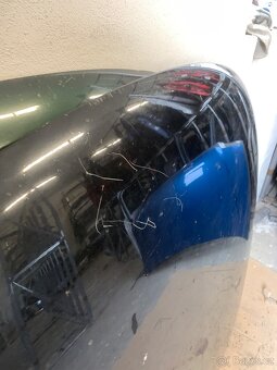 VW Passat B5, kapota - 3