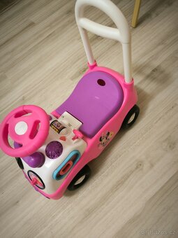 Interaktivní odrážedlo - chodítko Minnie - 3