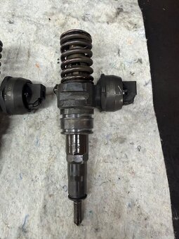 Vstřiky 038 130 073 BN - 3