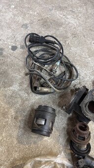 Prodám díly na postřikovač Hardi - 3