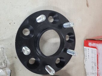 Rozšiřovácí podložky Eibach 5x114,3 / 15mm - 3