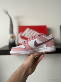 Nike Dunk Low Pink Velvet - 3