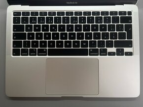 Apple MacBook Air 13.3" 2020 stříbrný - 3