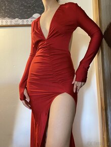 Červené večerní šaty SHEIN - 3