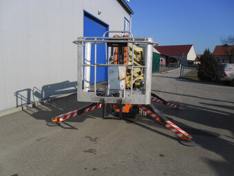 Pásová pracovní plošina JLG X19J - 3
