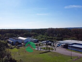 Prodej 3 skladových nebo výrobních hal, pozemek 15.000 m2 - 3